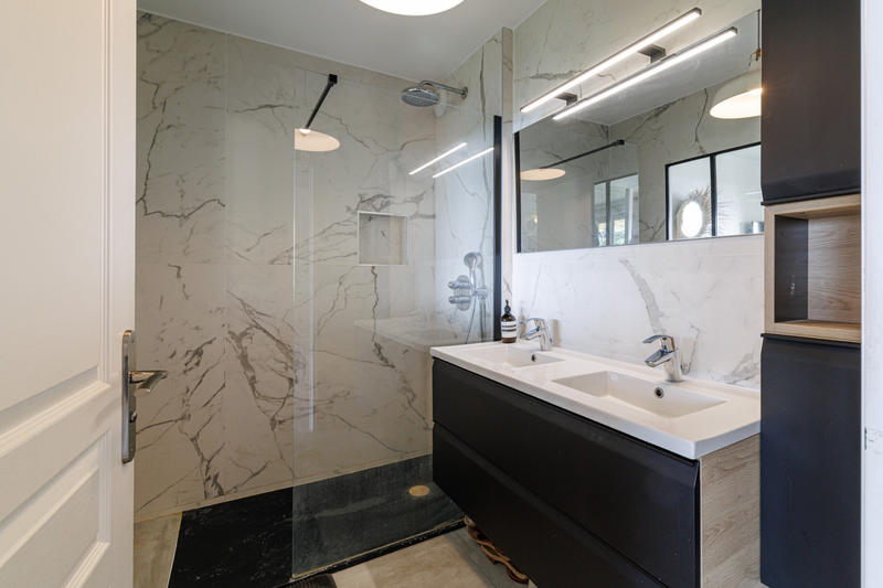 Appartement - 96 m² - 4 pièces