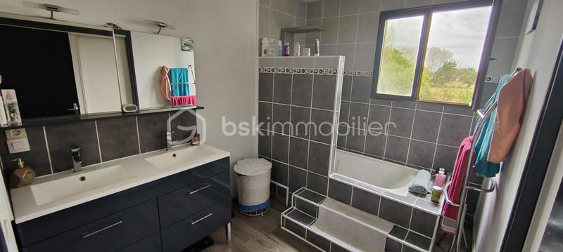 Maison traditionnelle - 128 m² - 6 pièces