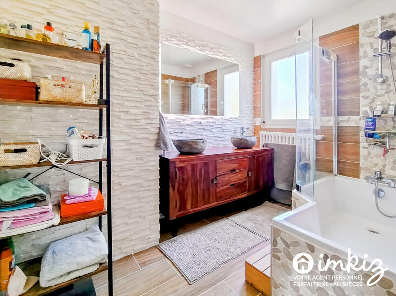 Maison - 123 m² - 6 pièces