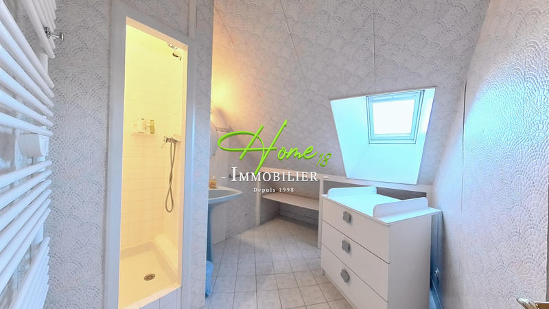 Maison - 162 m² - 8 pièces