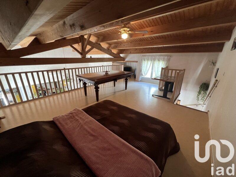 Maison - 213 m² - 6 pièces