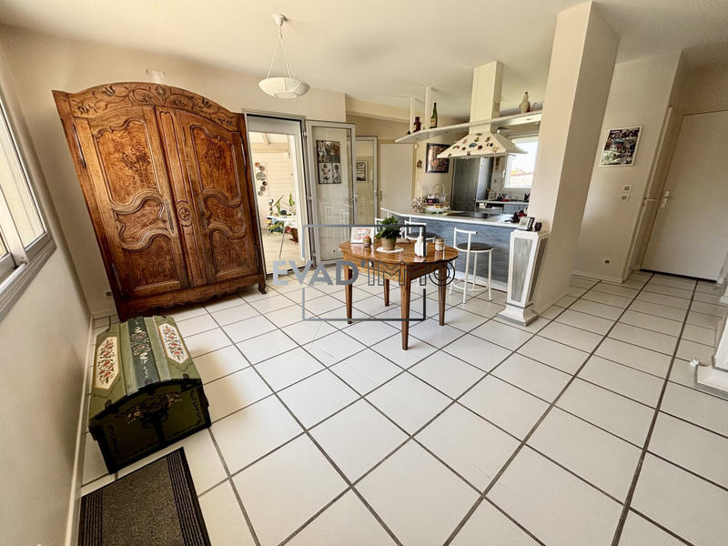 Maison - 148 m² - 6 pièces