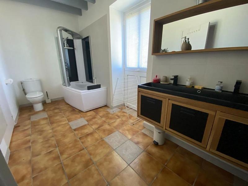 Longère - 228 m² - 8 pièces