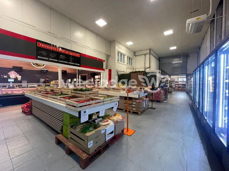 Fonds de commerce - 720 m²