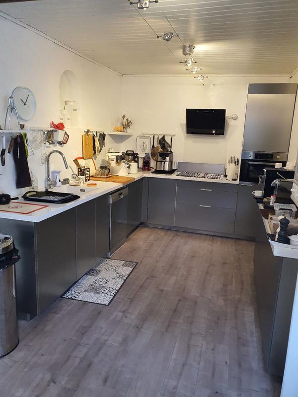 Maison - 220 m² - 8 pièces