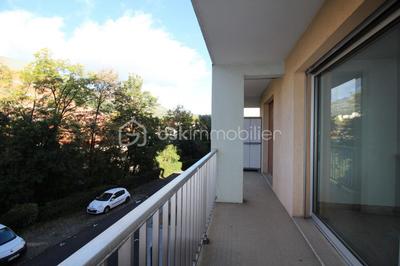 Appartement - 92 m² - 4 pièces