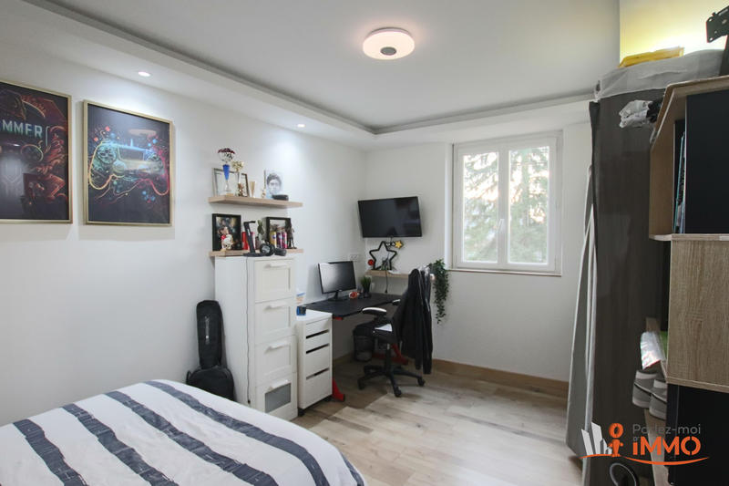 Maison - 90 m² - 3 pièces