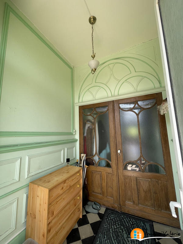 Maison - 854 m² - 19 pièces