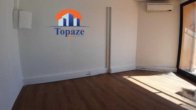 Local commercial - 42 m² - 3 pièces