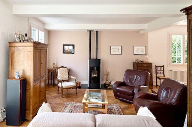 Maison - 157 m² - 7 pièces