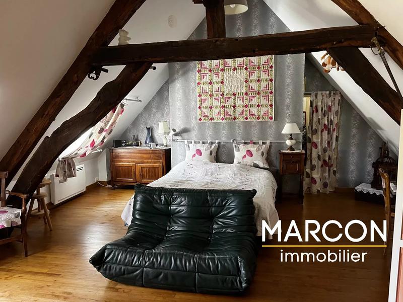 Maison - 144 m² - 7 pièces