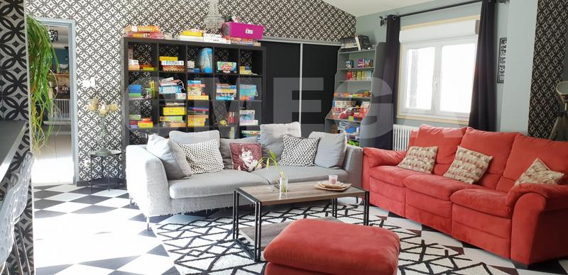 Maison - 470 m² - 16 pièces