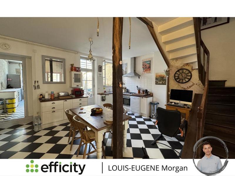 Maison de ville - 185 m² - 7 pièces