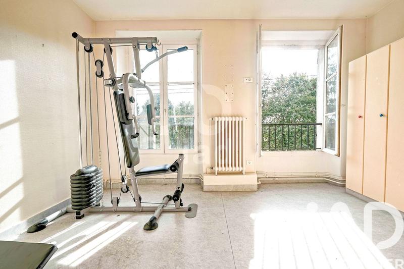 Maison - 1 160 m² - 59 pièces