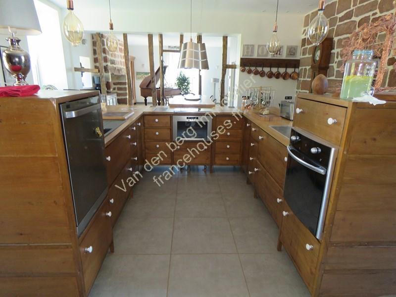 Maison - 485 m² - 7 pièces