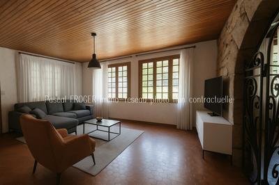 Maison - 99 m² - 5 pièces