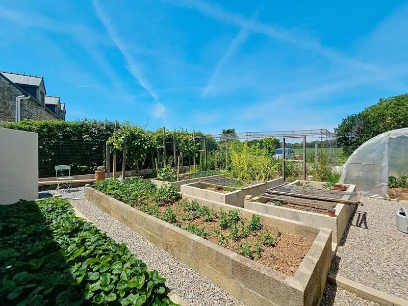 Maison - 270 m² - 5 pièces