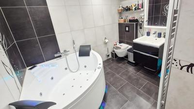 Appartement - 75 m² - 4 pièces