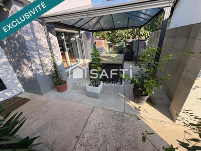 Maison - 218 m² - 6 pièces