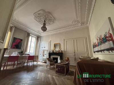 Appartement - 134 m² - 5 pièces