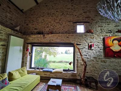 Propriété - 245 m² - 7 pièces