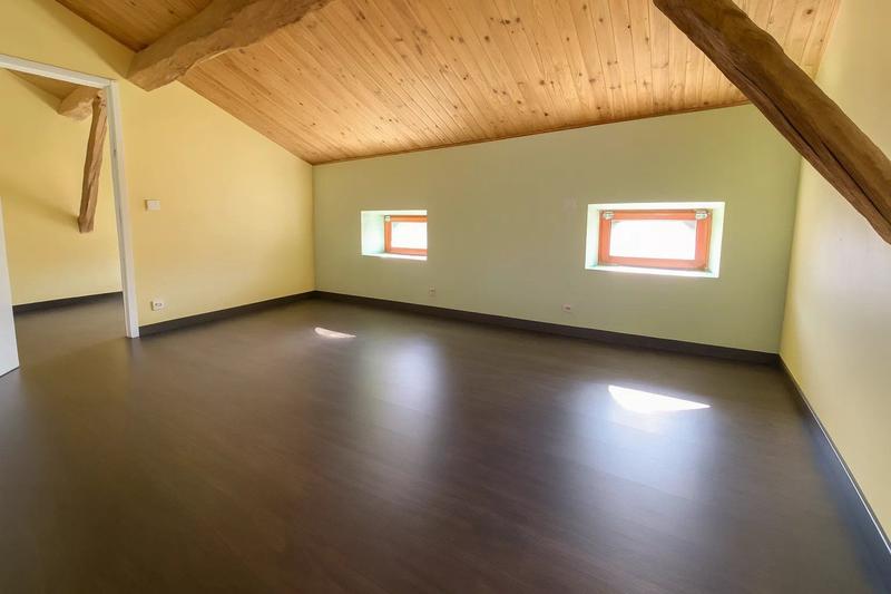 Maison - 108 m² - 8 pièces