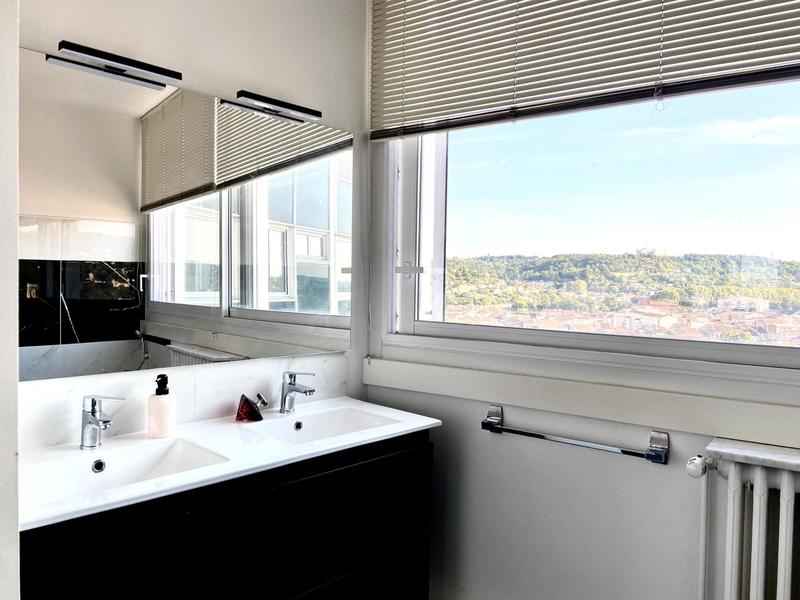 Appartement - 91 m² - 3 pièces