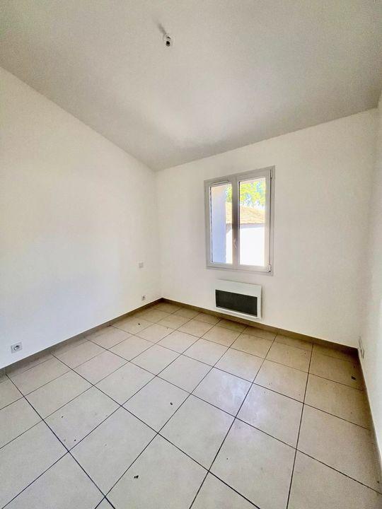 Appartement - 82 m² - 3 pièces