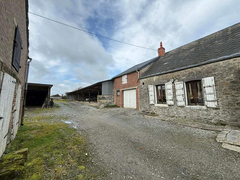 Corps de ferme - 90 m² - 6 pièces