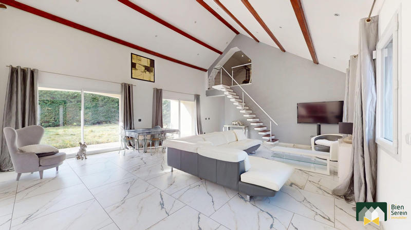 Maison - 190 m² - 7 pièces