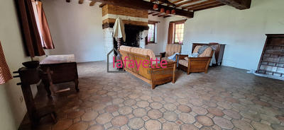 Maison - 232 m² - 5 pièces