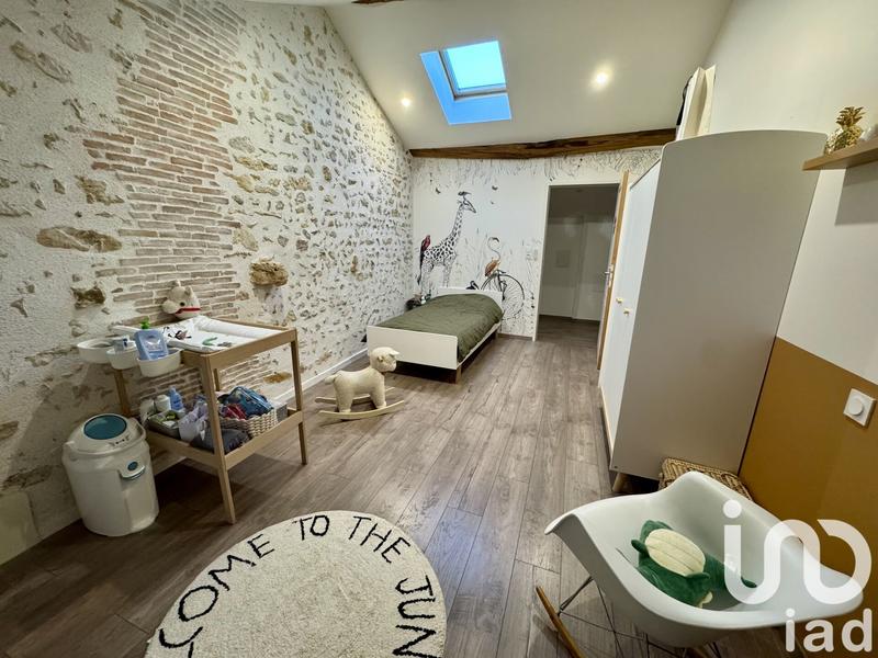 Maison - 255 m² - 5 pièces