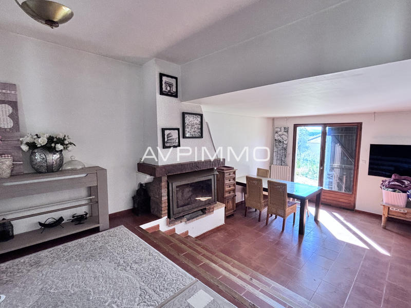 Villa - 200 m² - 5 pièces