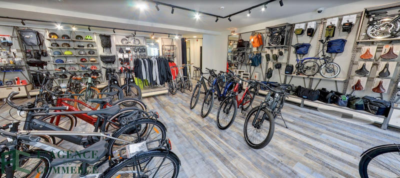 Fonds de commerce - Local commercial - 195 m²