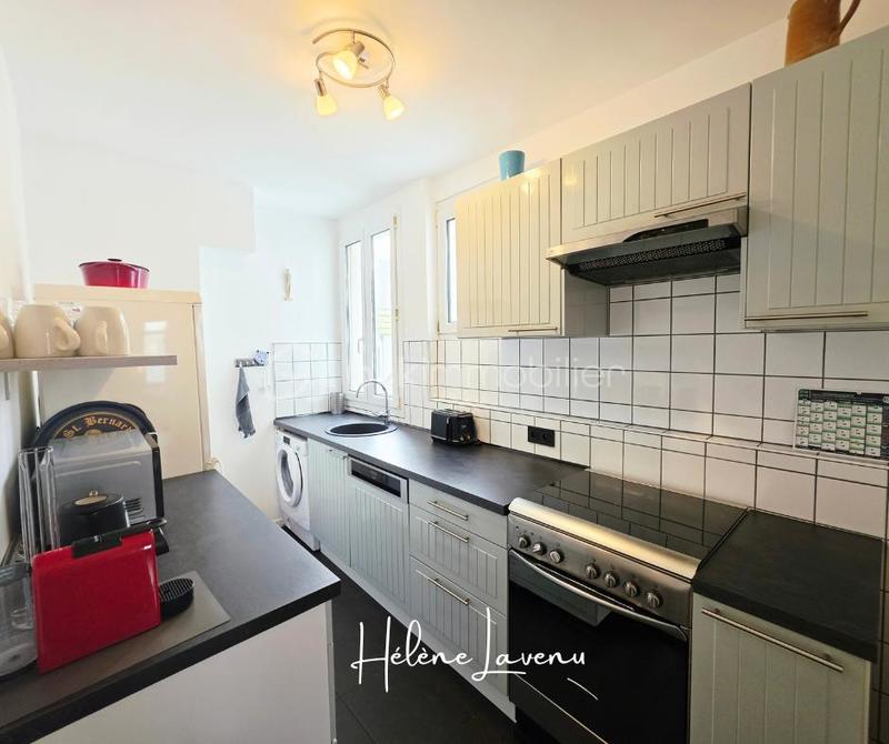 Appartement - 93 m² - 5 pièces