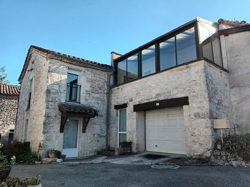 Maison - 98 m² - 4 pièces