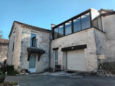 Maison - 98 m² - 4 pièces