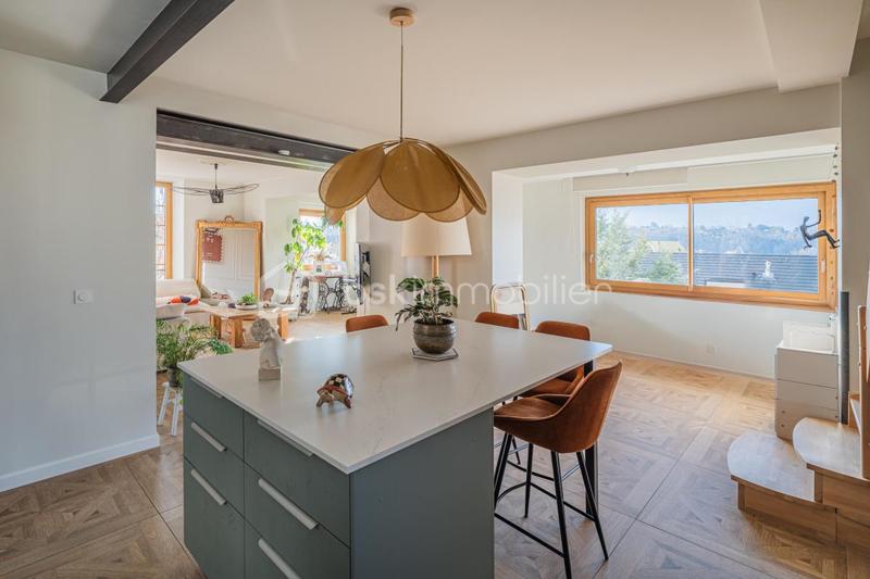 Duplex - 115 m² - 5 pièces