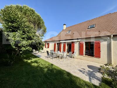 Maison - 157 m² - 7 pièces