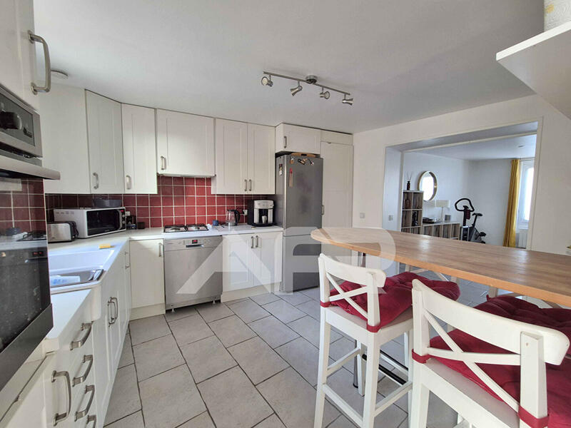 Maison - 127 m² - 5 pièces