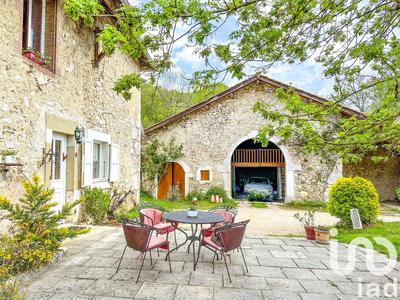 Maison - 147 m² - 5 pièces