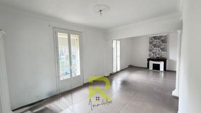 Appartement - 106 m² - 4 pièces