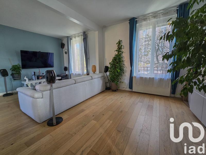 Maison - 97 m² - 6 pièces