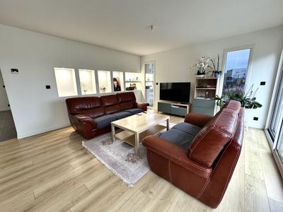 Maison contemporaine - 163 m² - 7 pièces