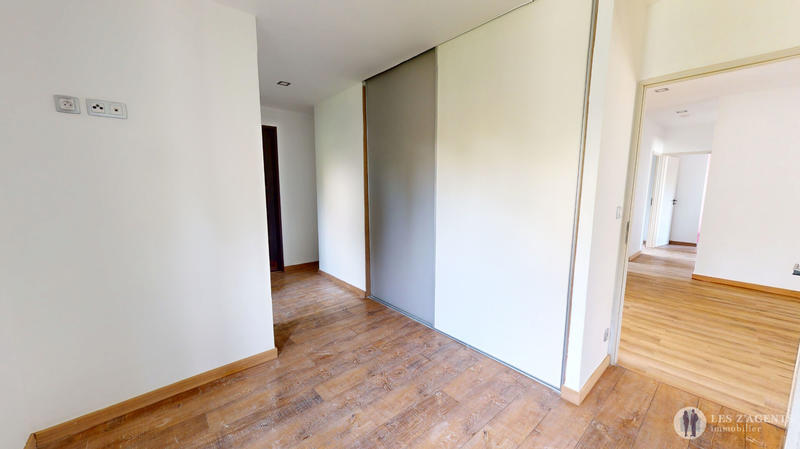 Maison - 103 m² - 5 pièces