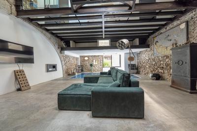 Appartement - 256 m² - 4 pièces