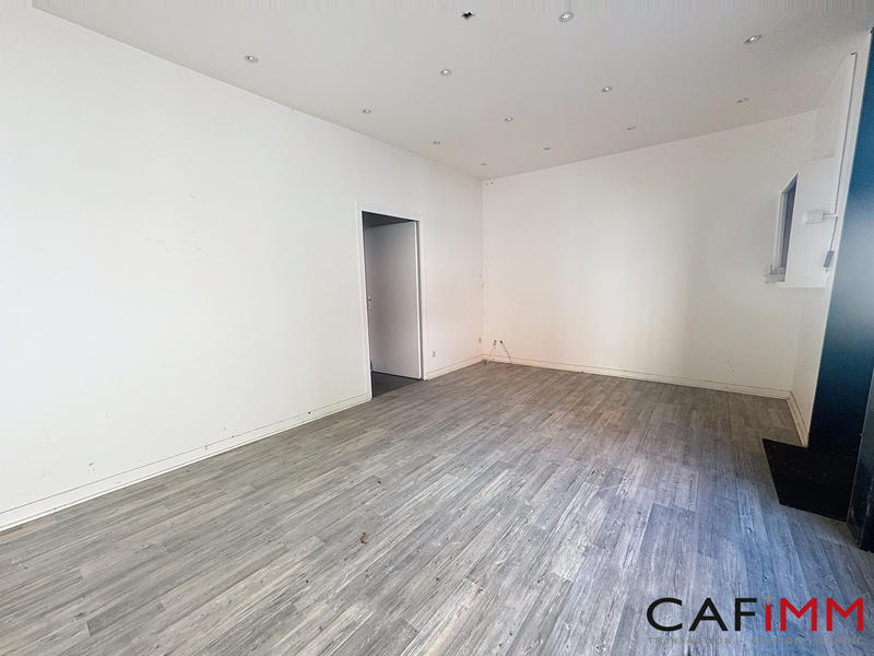 Local commercial - 30 m² - 1 pièce