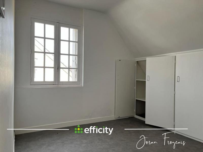 Maison - 180 m² - 10 pièces