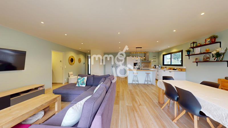 Maison - 131 m² - 6 pièces