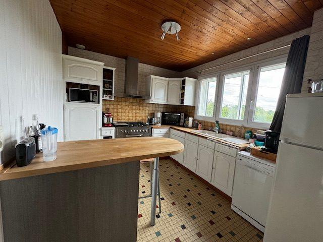 Maison - 96 m² - 4 pièces